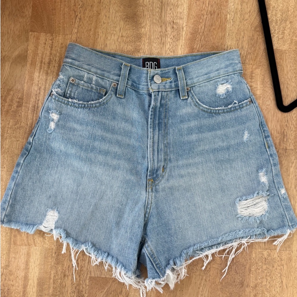 BDG Urban Outfitters A-Line Distressed Denim Shorts Light Wash Size 27 OB1372780
